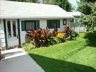 3rd image of 1518 Highland Ave