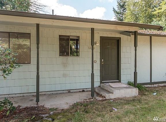 4th image of 12310 218th Avenue Ct E