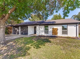 6617 Starnes Rd, Watauga, TX 76148