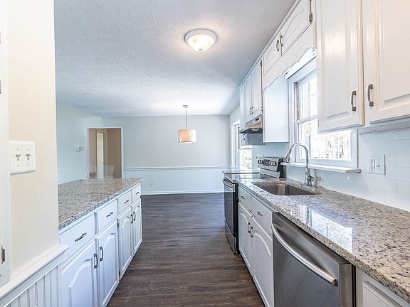3rd image of 145 Island Creek Dr NE