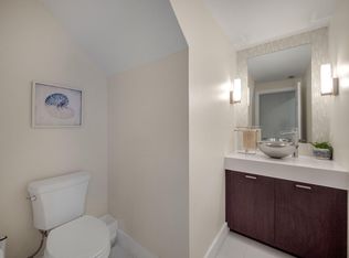 10548 NW 56th Dr, Coral Springs, FL 33076