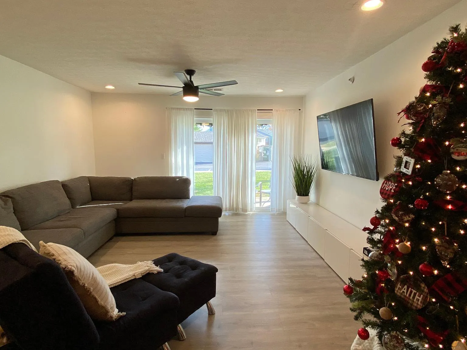10403 Trotters Pointe Dr — Photo 3