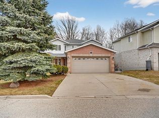 6 Ardwood Pl, Kitchener, ON N2A 4C3
