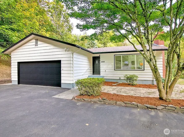 2608 Maplewood Drive, Longview, WA 98632