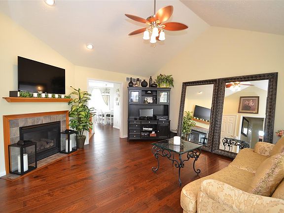 2nd image of 7225 Joseph Ct