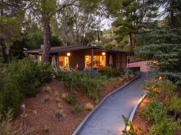 24647 Mulholland Hwy, Calabasas, CA 91302