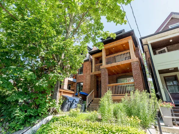 49 Jerome St, Toronto, ON M6P 1H8