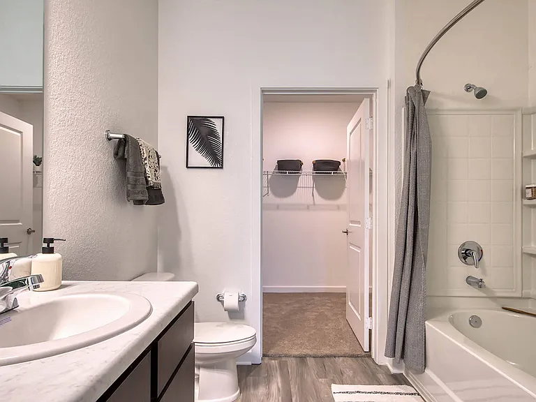 The Howell Port St Lucie Apartments — Photo 27