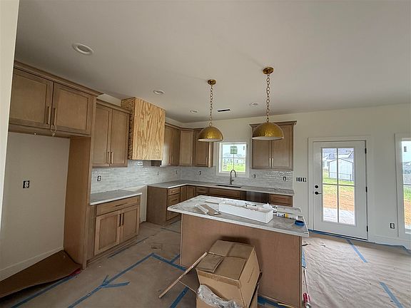 5th image of 3 Karen Simpson Rd