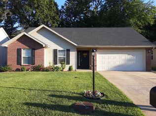 2919 Ivy Meadow Dr, Evansville, IN 47711