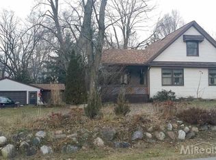 6880 Roby St, Waterford, MI 48327