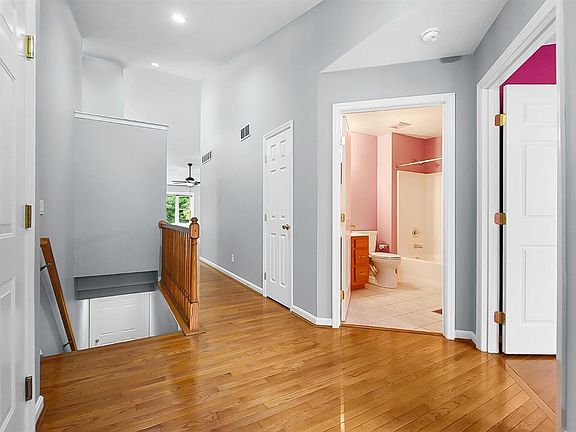 4th image of 6004 Eden Place Dr