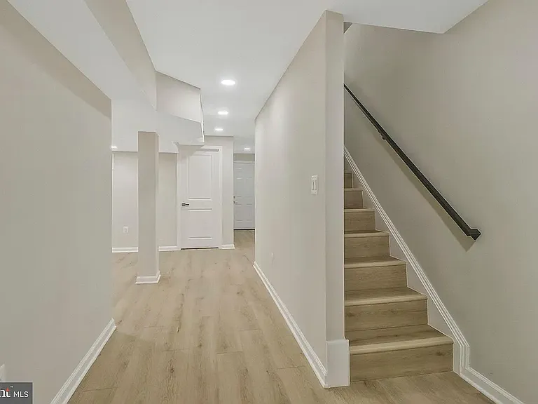 444 Kenyon St NW — Photo 31