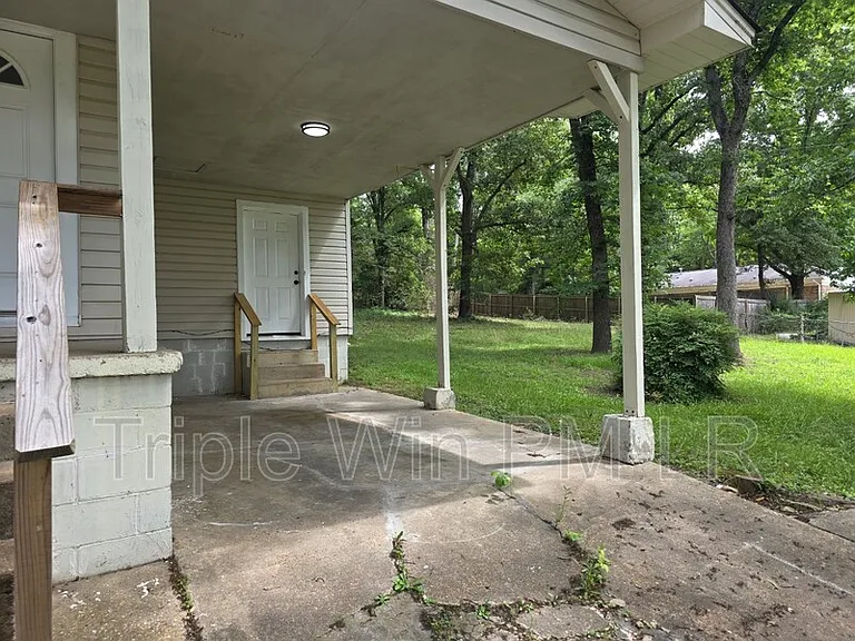 602 J K St — Photo 4