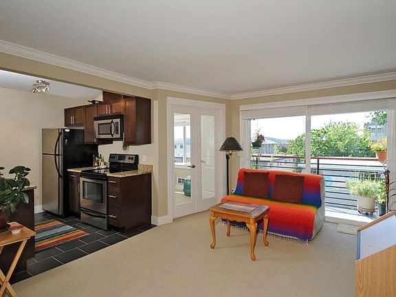 4th image of 2230 NW 59th St APT 403