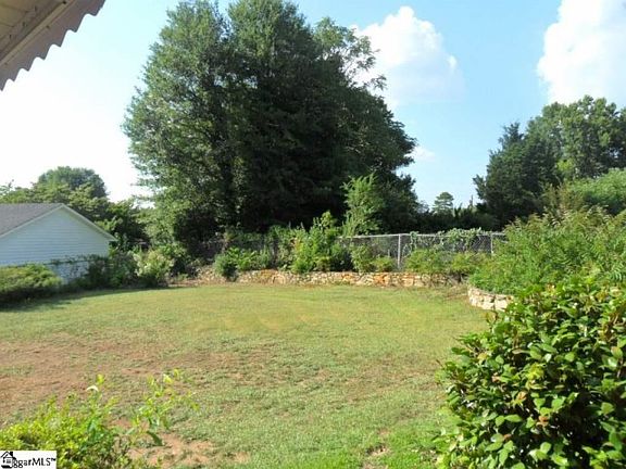 4th image of 110 Salem Ct