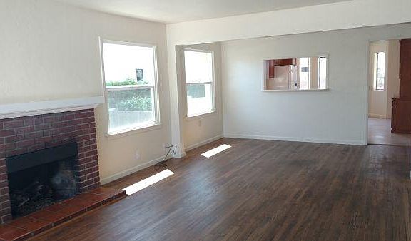 2nd image of 330 Wawona Ave