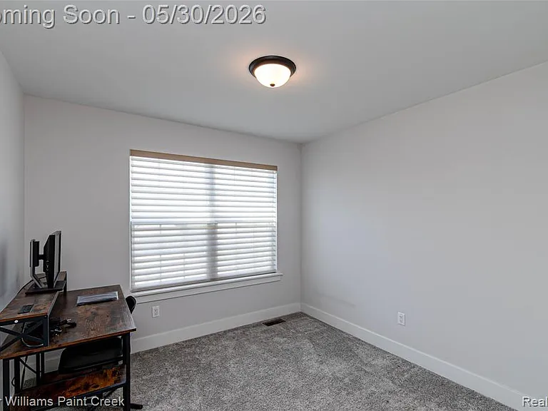 375 Amelia Cir — Photo 30