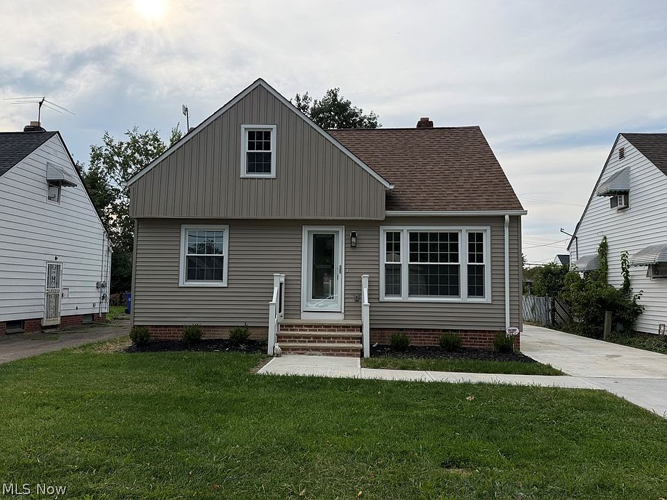 1st image of 3976 E 190th St