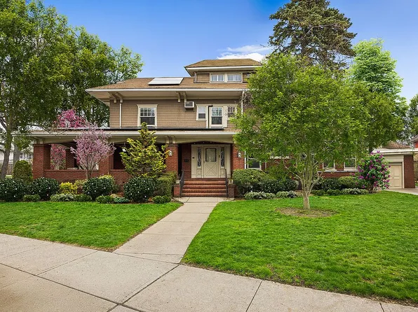 1806 Ditmas Ave, Brooklyn, NY 11226