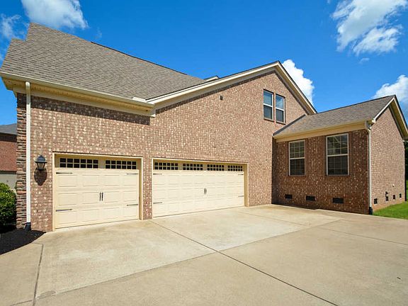 4th image of 1745 Fairhaven Ln