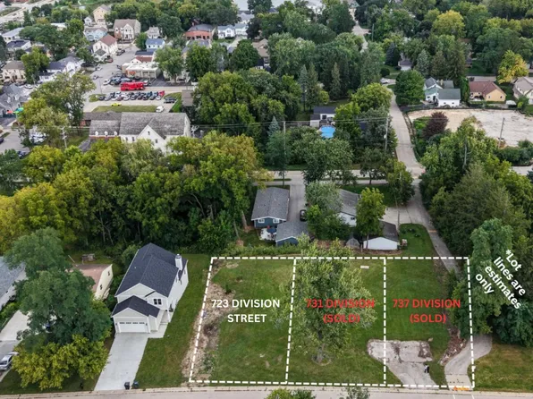 723 DIVISION STREET, Delafield, WI 53018