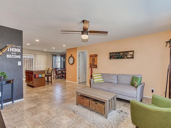 4th image of 3731 E Greenway Ln