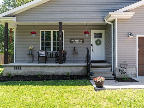 4th image of 300 Thomas Ave