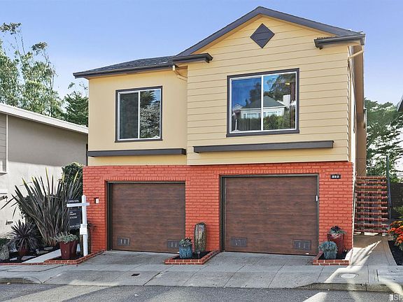 3rd image of 217 Warren Dr