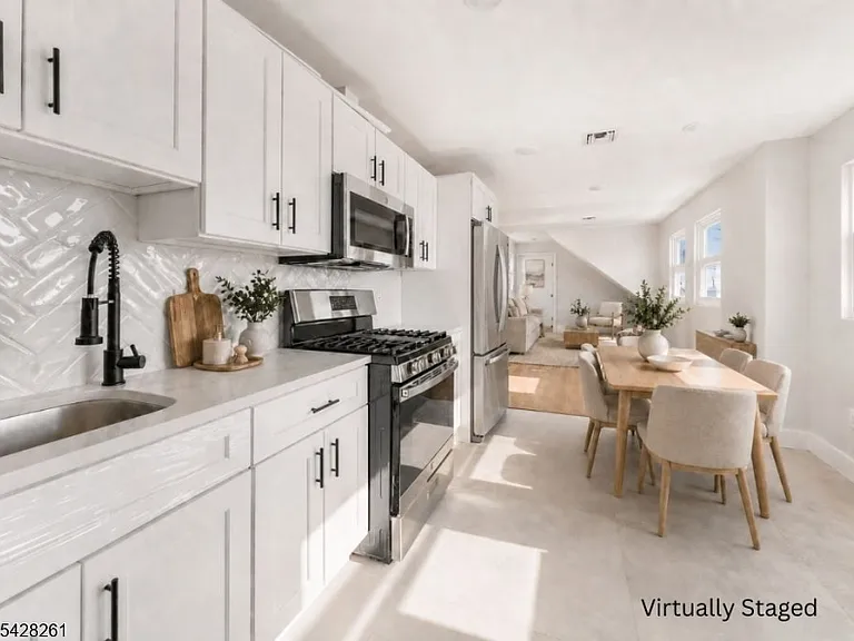 977 Sanford Ave #3 — Photo 8
