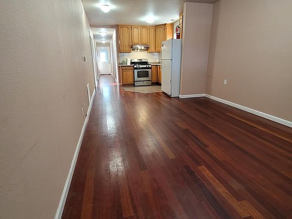 4th image of 116 Granada Ave