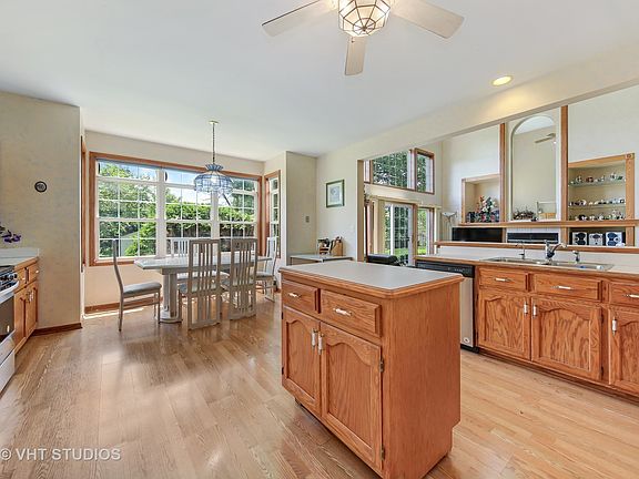 4th image of 24035 W Douglas Dr