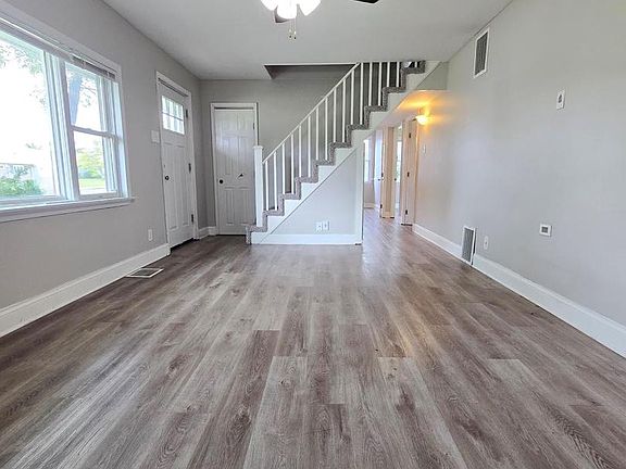 4th image of 224 Guilford Rd