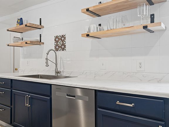 5th image of 7471 US Route 4