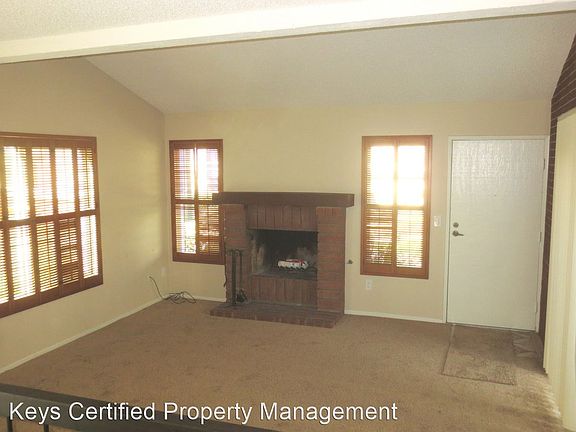 3rd image of 10733 Escobar Dr