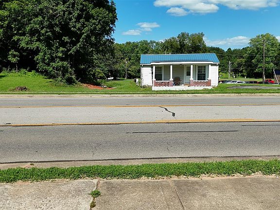 5th image of 1154 Main St
