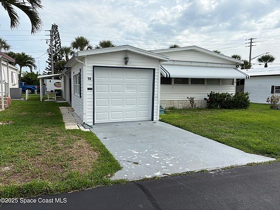 2nd image of 2580 Highway A1a #3A