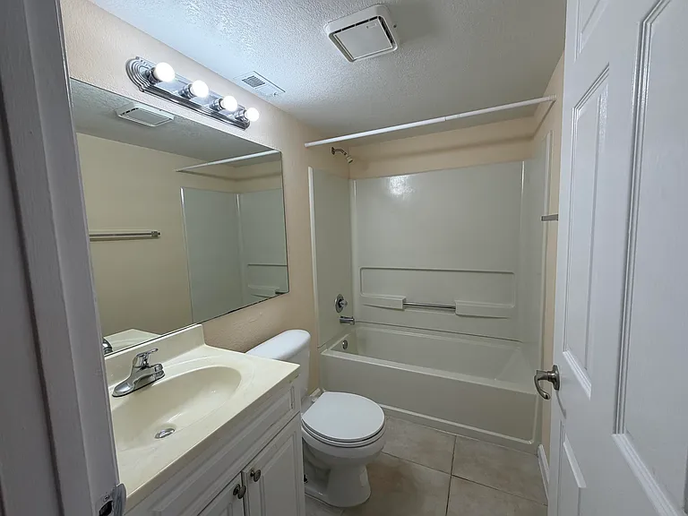 8273 Severn Dr #D — Photo 20