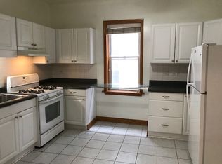 819 S Carpenter St #2W, Chicago, IL 60607