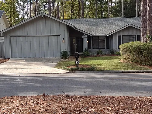 13 Village Green Cir Photo 1