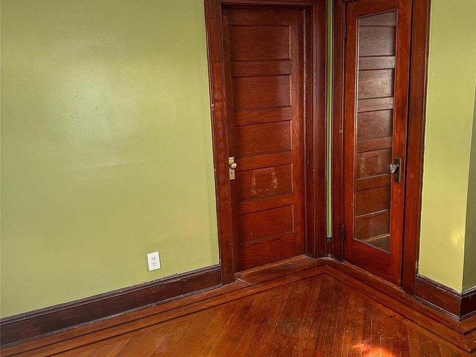 2nd image of 196-24 90th Ave Floor 1