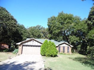 29561 Airline Rd, Elmore City, OK 73433