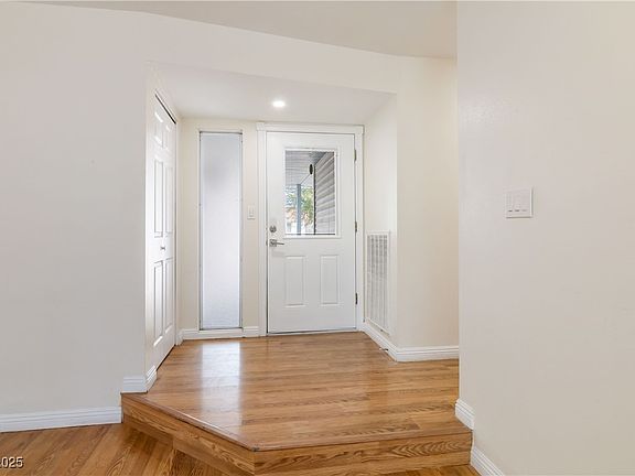 5th image of 7213 W Lakeland Ct