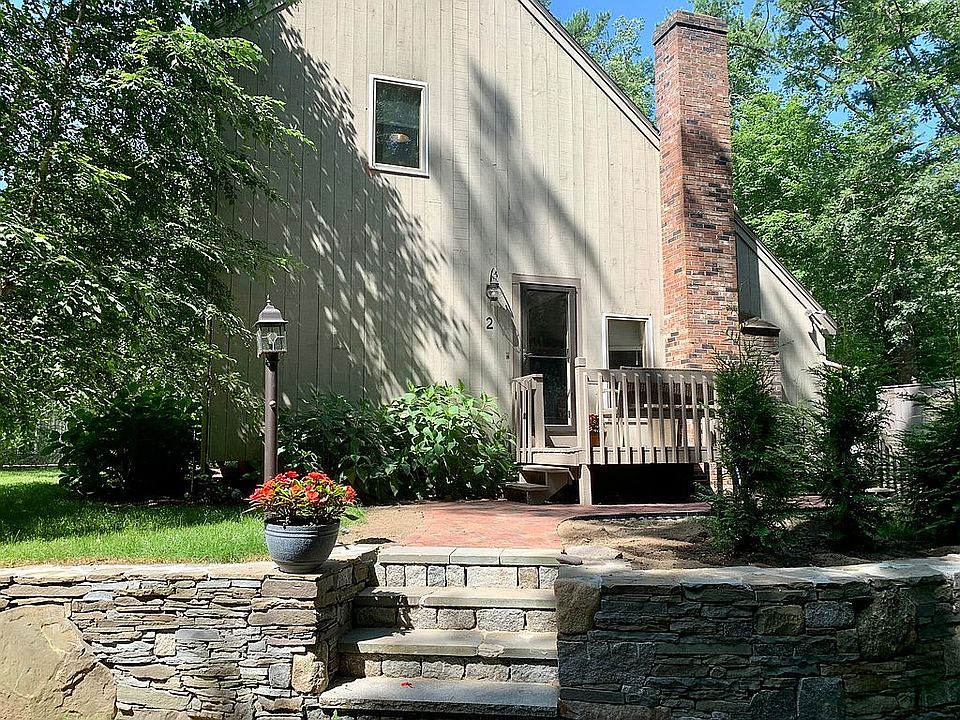 1st image of 2 Bassett Brook Ln