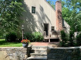2 Bassett Brook Ln, Duxbury, MA 02332
