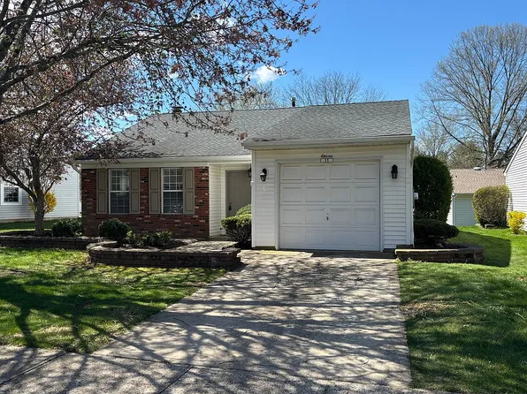 11 Fernwood Ct, Columbus, NJ 08022