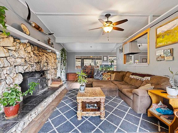 5th image of 19760 Ivy Ln