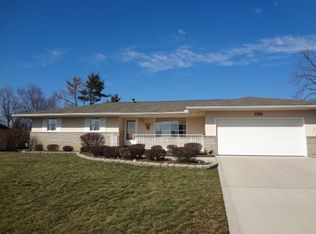 6174 Chinaberry Dr, Columbus, OH 43213