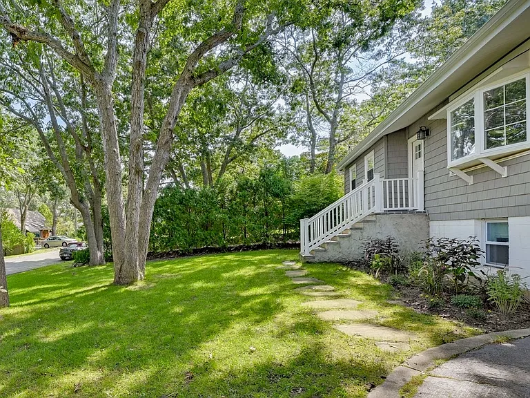 2 Fairview Rd — Photo 9