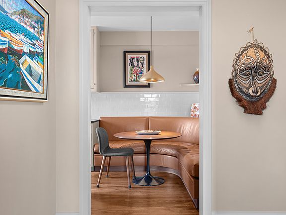 4th image of 300 W 23rd St #18IJ